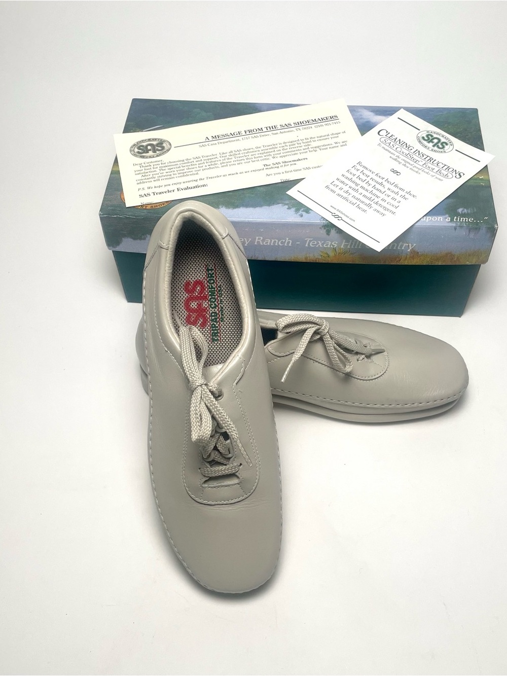 SAS Traveler Womens Comfort Shoes 9.5 M Bone Leather Oxford Walking Loafers Box